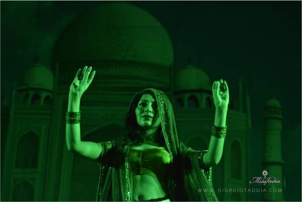Sfilata a Milano Miss India Italy 2013