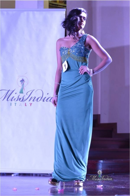 Sfilata a Milano Miss India Italy 2013