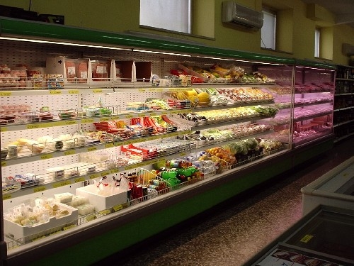 Apertura notturna degli esercizi commerciale, la proroga al 19...