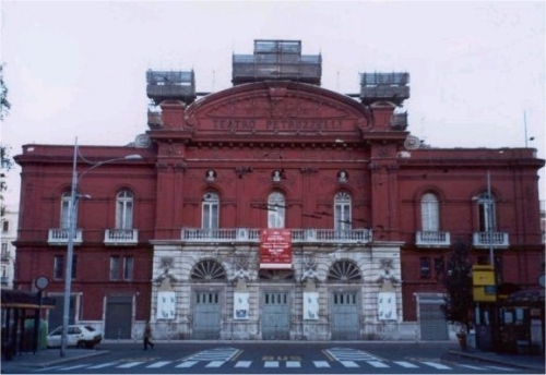 Oggi si inaugura il nuovo Teatro Petruzzelli, 17 anni dopo l'incendio...