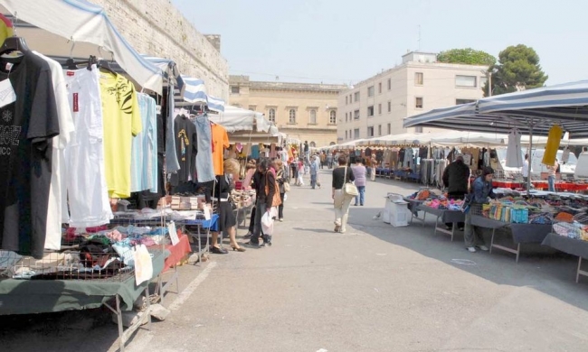 Lecce, parcheggiatori abusivi, sanzionati in otto