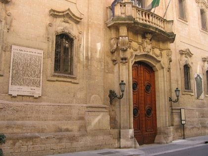 Crisi al Comune di Lecce, Poli: irresponsabile legare il no alla...