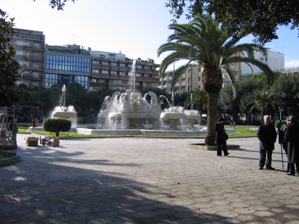 Ventura: "Una piazza sconvolta e nascosta, fortino natalizio...