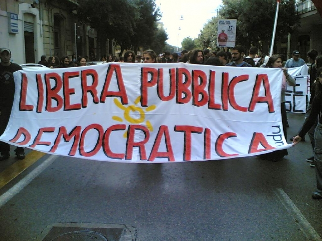 Università del Salento, l'Udu annuncia il blocco forzato...