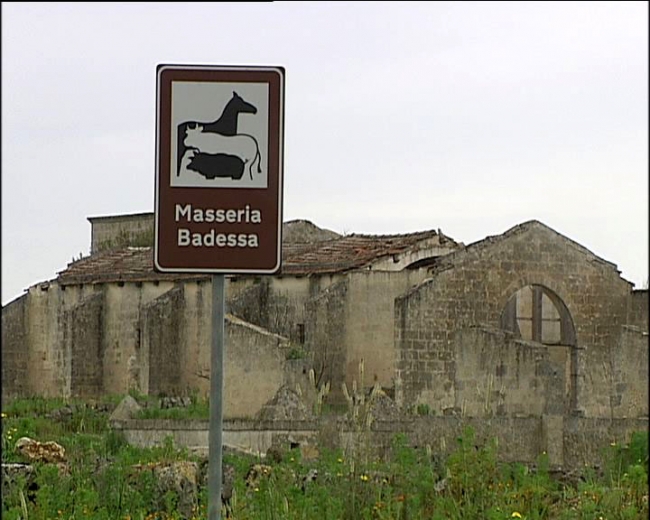Torna in vendita la Masseria Badessa, la Provincia di Lecce chiede...