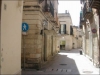 Lecce, il centro storico preso d'assalto da auto e scooter in orari...