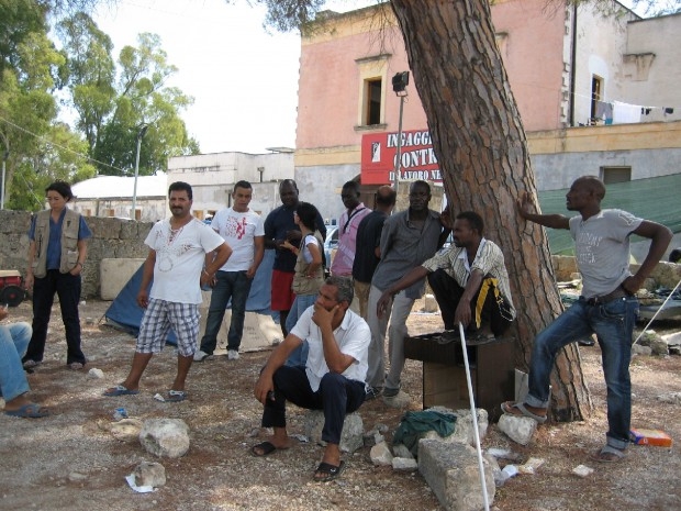 Immigrati alla Massseria Boncuri
