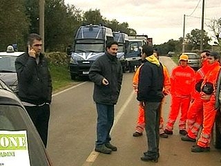 Rifiuti, sequestrato a Diso un capannone che accoglieva rifiuti senza...