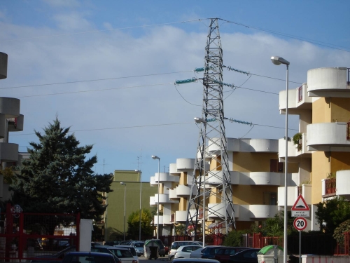 Molfetta, i tralicci ad alta tensione verranno rimossi