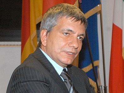 Vendola a Bruxelles: io e il mio compagno adotteremmo un figlio,...